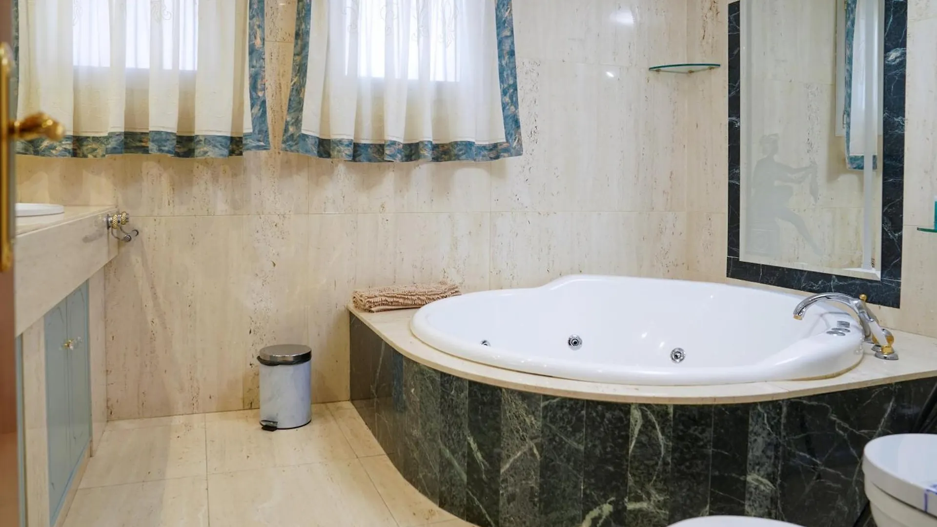 Fabulosa Villa En Alhaurin Para Familias Con Piscina Privada Альхаурин-де-ла-Торре